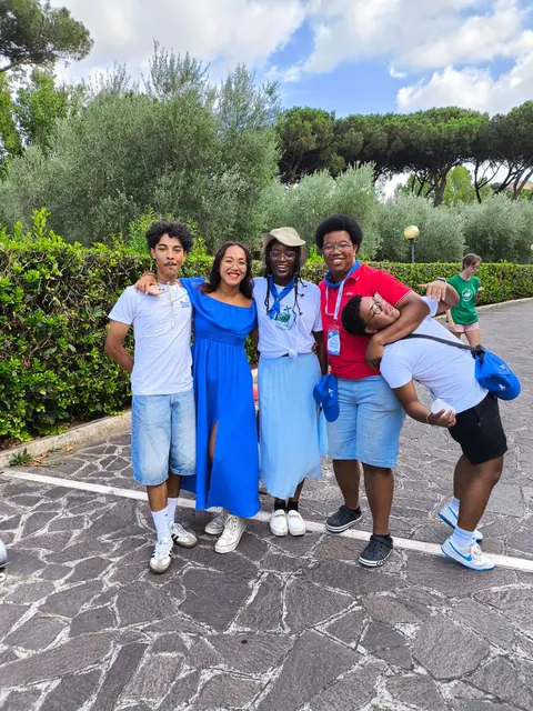 Giubileo dei giovani: accoglienza in parrocchia dei pellegrini francesi e portoghesi – foto 6