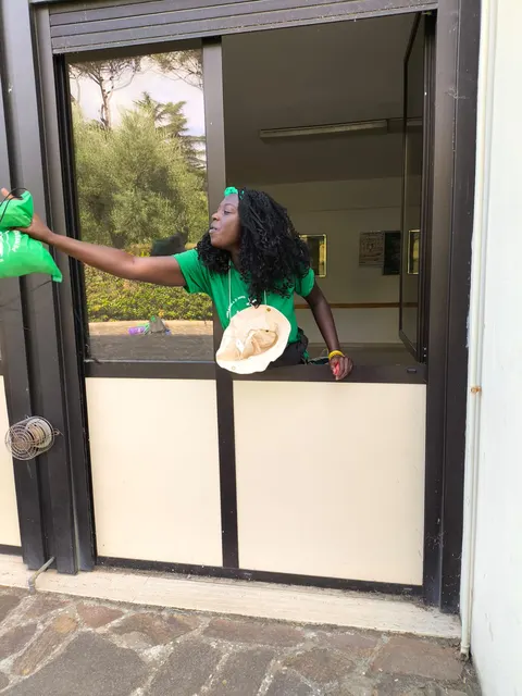 Giubileo dei giovani: accoglienza in parrocchia dei pellegrini francesi e portoghesi – foto 12