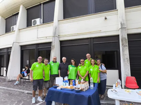 Giubileo dei giovani: accoglienza in parrocchia dei pellegrini francesi e portoghesi – foto 8