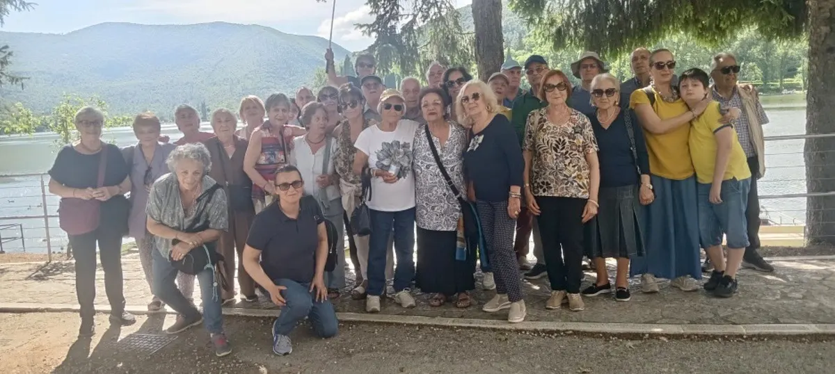 Il gruppo della parrocchia sul lago di Piediluco