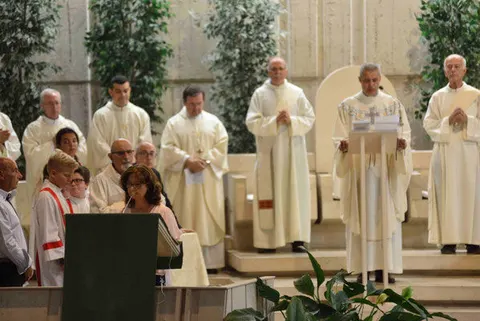 Messa di addio del parroco e dei Carmelitani – foto 1
