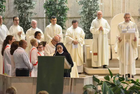 Messa di addio del parroco e dei Carmelitani – foto 9
