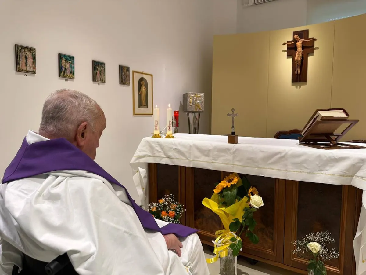 Pellegrini di speranza: la malattia del Papa e il cammino di fede