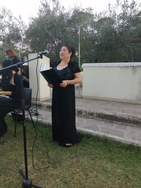 "Preghiamo, cantiamo e doniamo": beneficenza – foto 6