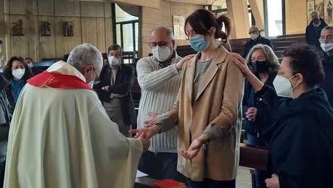 Sabato Santo – Unzione della catecumena Giulia – foto 2